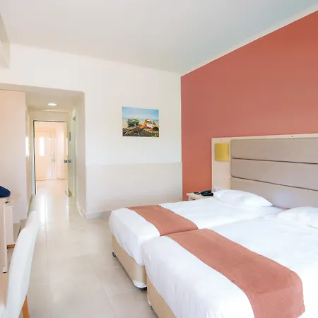 Hotel Kouros Palace